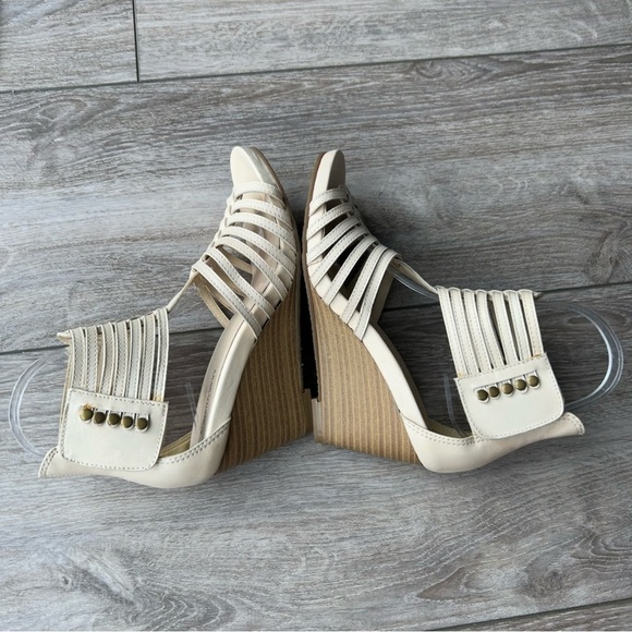 Roberto Vianni Gladiator Wedge  Sandals in Ivory - Picture 7 of 15